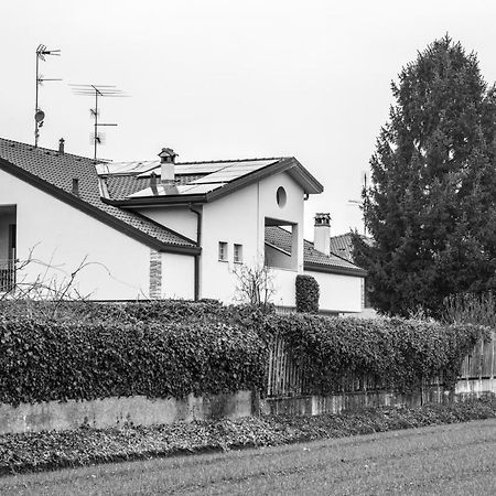 Casa Rosa Luisago Exterior foto